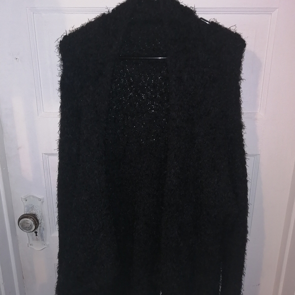 Sweater - Picture 1 of 2